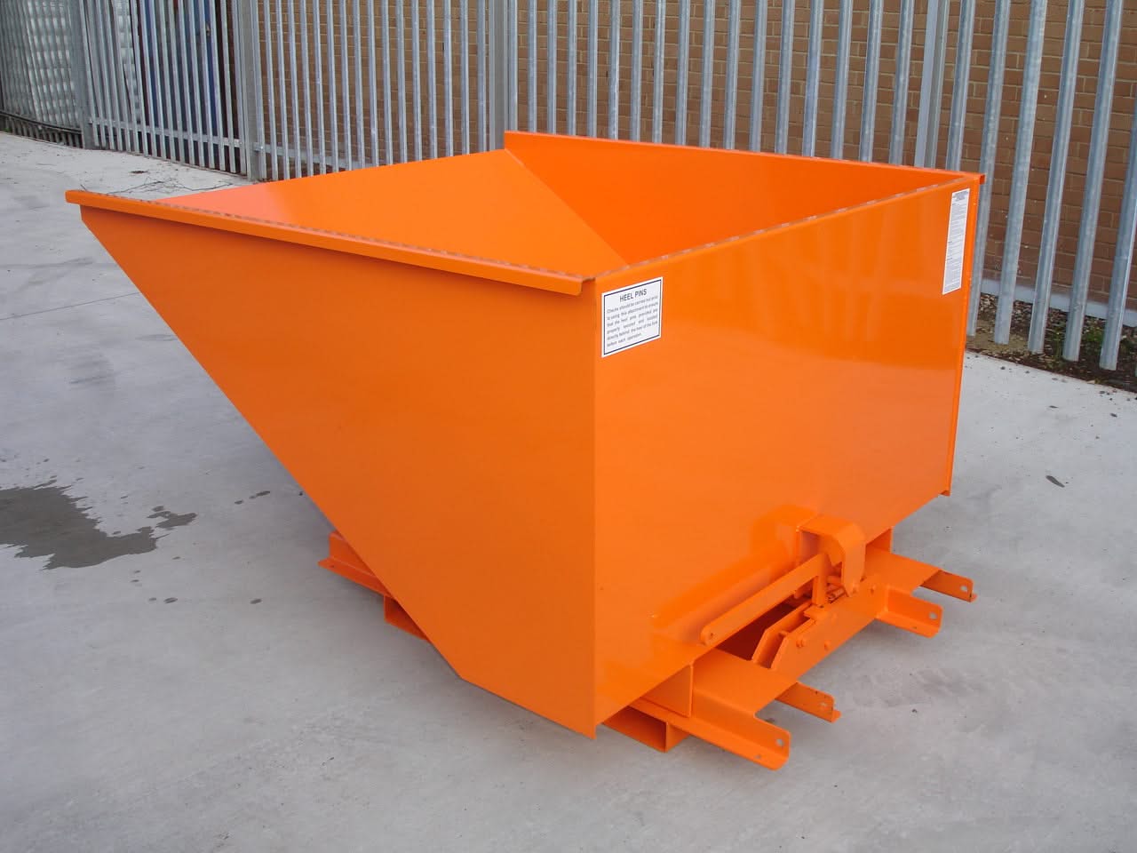 Combi Tipping Skip - Image 5