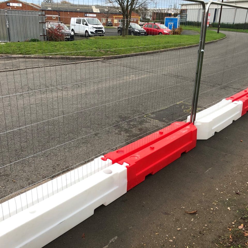 Rota Slot Water-Filled Fencing Ballast Block - Image 3