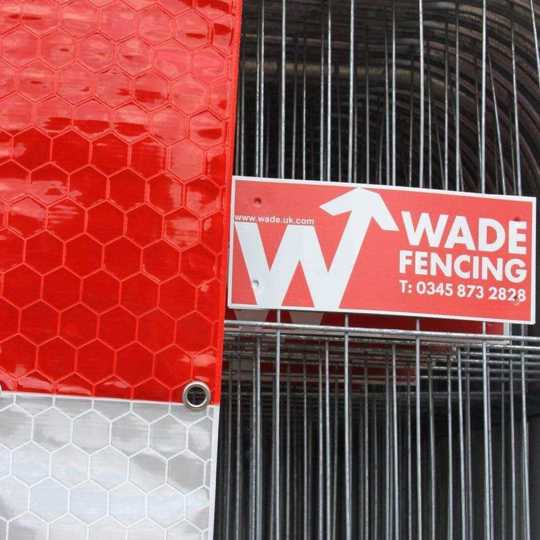 Temporary Fencing Reflective Strip 3.5m - Image 3